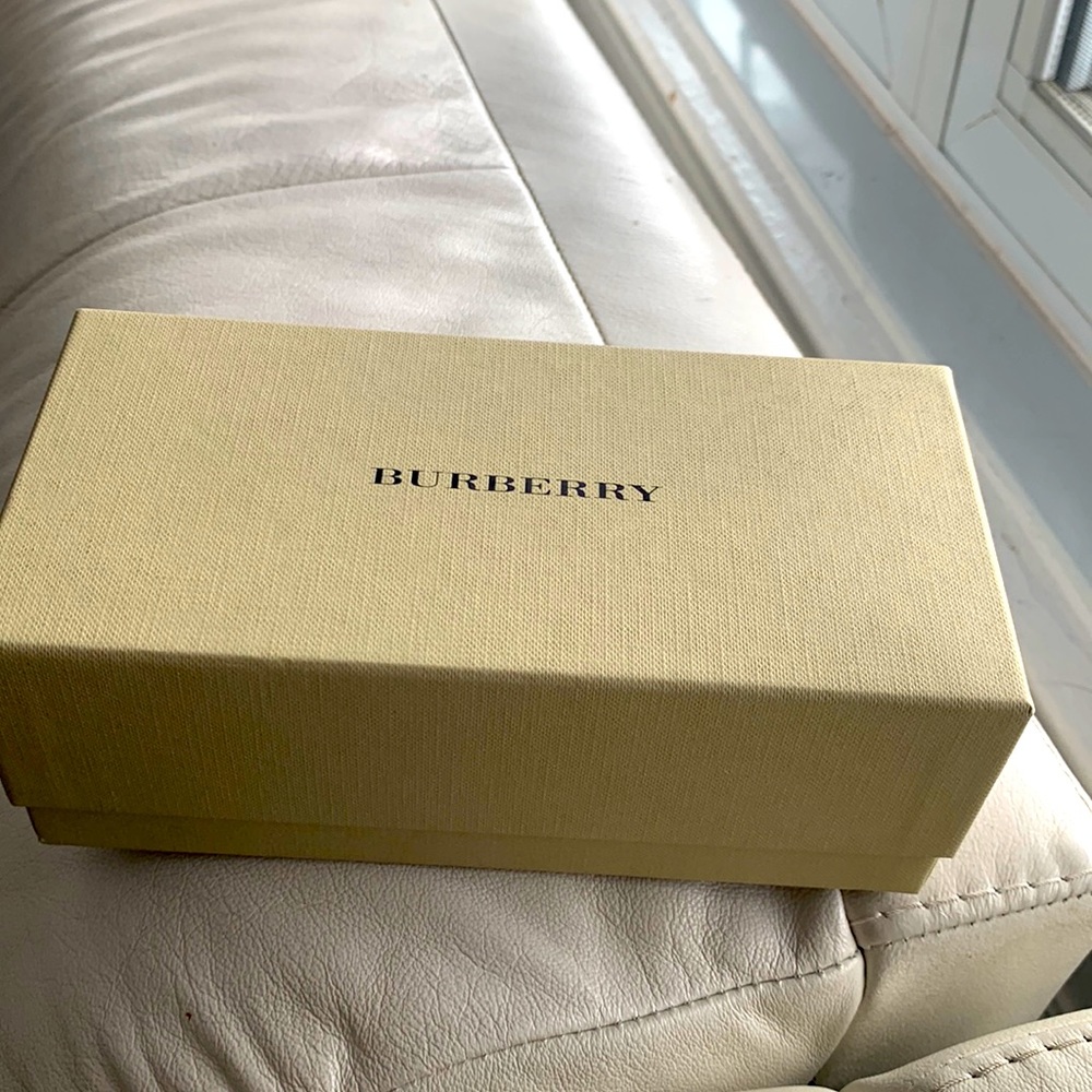 Burberry sunglasses box